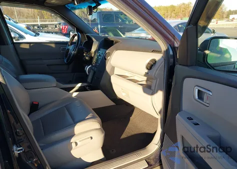 2011 Honda Pilot Ex-L z USA, uszkodzony, nr VIN 5FNYF4H60BB099716